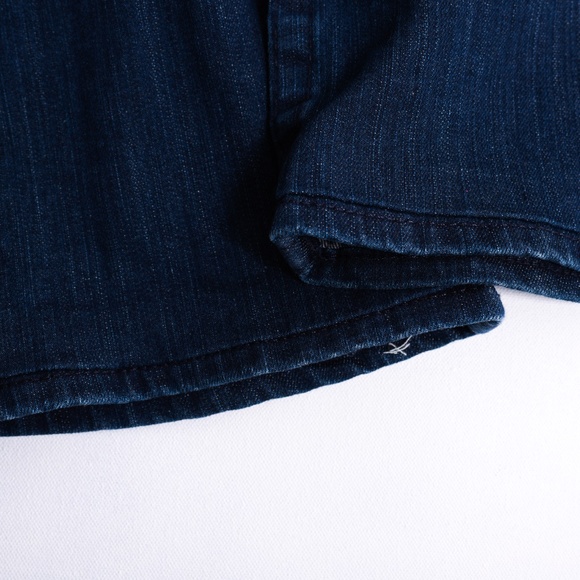 True Religion Tori Dark Wash Denim Embellished Jeans Pockets Size 27 x 30 - Picture 12 of 16